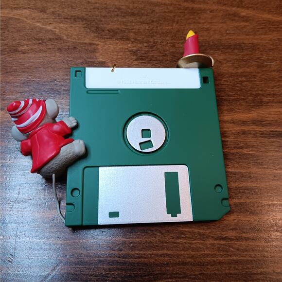 🎄2 for $12 Hallmark Checking Santa's Files Dated 1998 Floppy Disk NOSTALGIC! - Picture 3 of 6